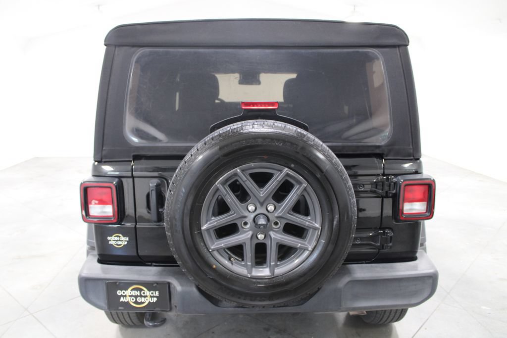 Used 2024 Jeep Wrangler Unlimited Sport AWD/4WD image 8