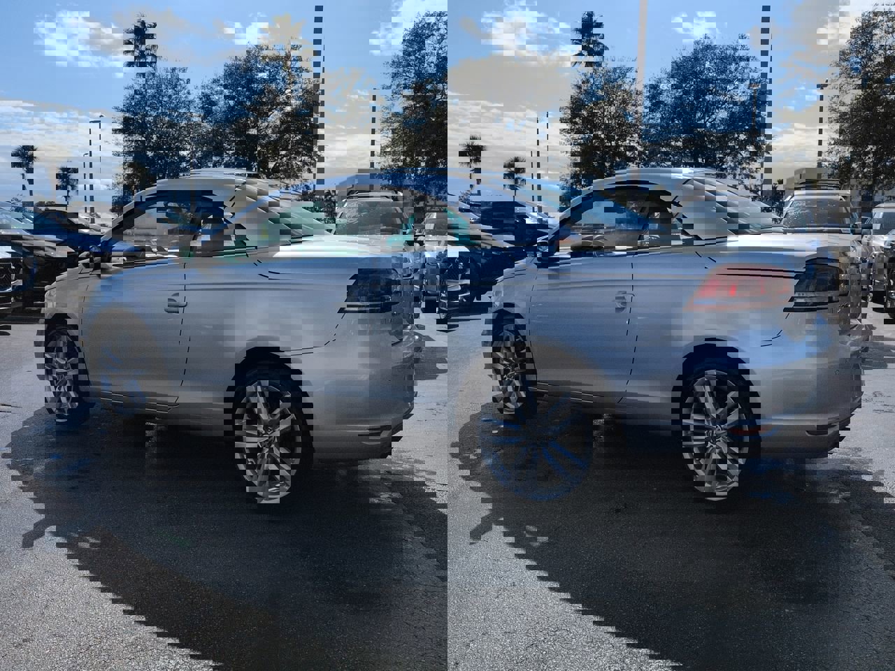 Used 2012 Volkswagen Eos Executive image 6