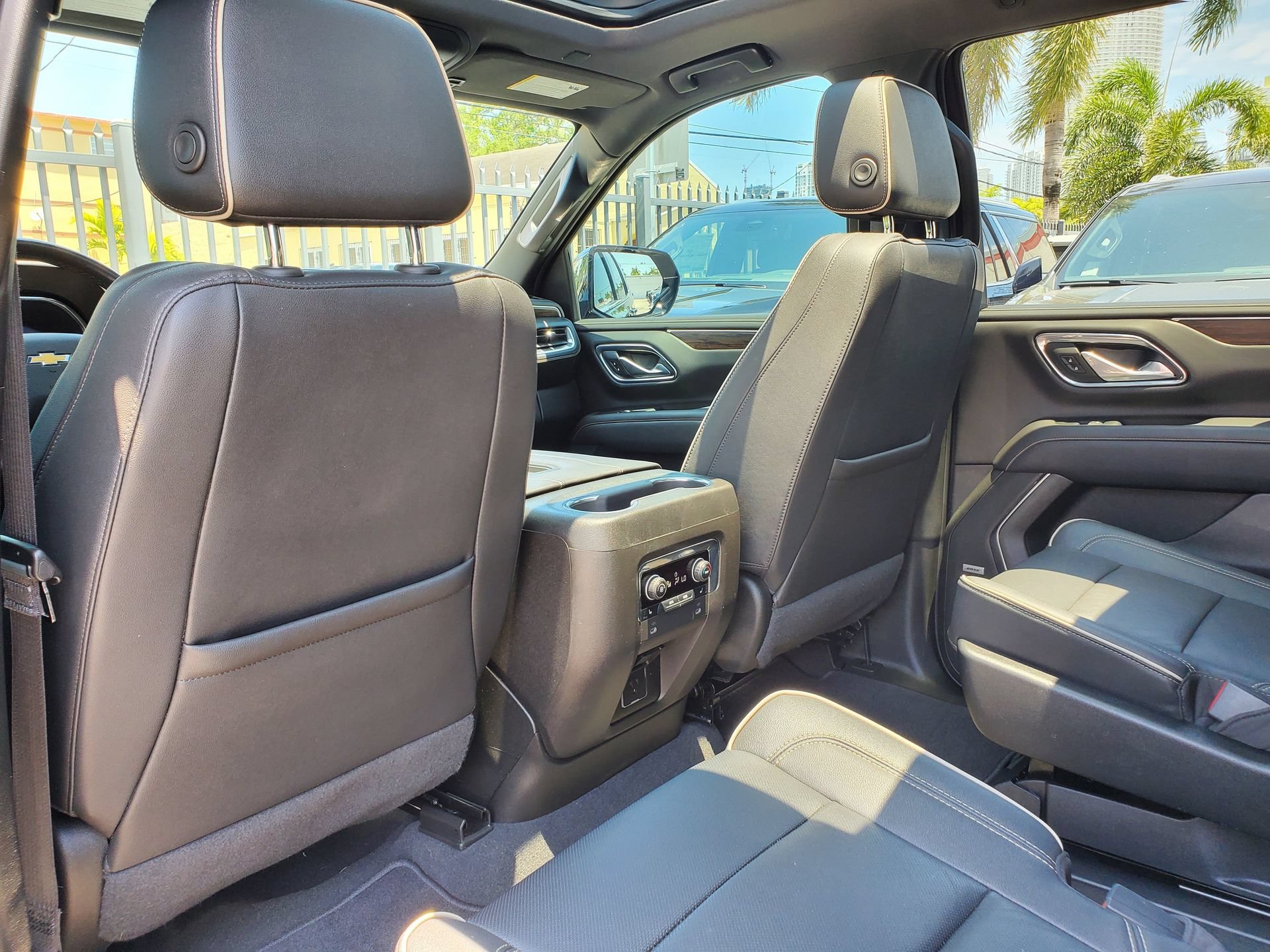 Used 2023 Chevrolet Tahoe Premier AWD/4WD image 11