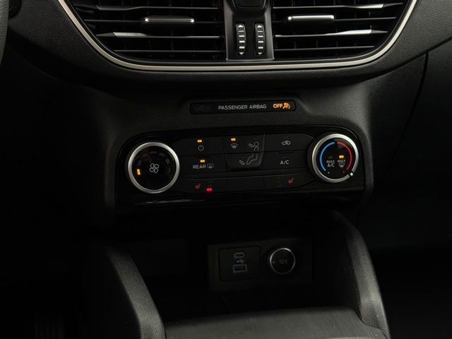 Used 2021 Ford Escape SE image 22