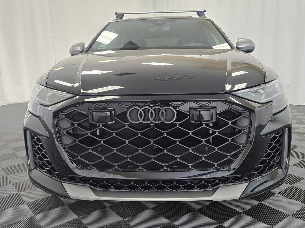 New 2025 Audi RS Q8 performance image 9