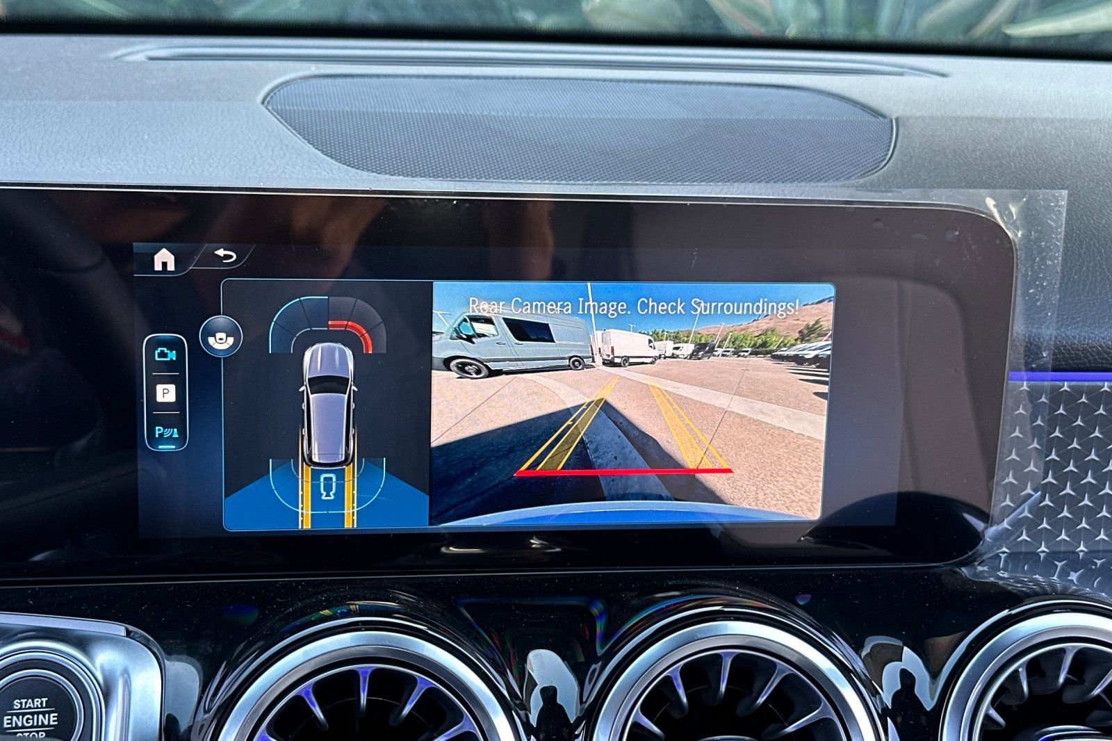 New 2025 Mercedes-Benz GLB 250 image 14