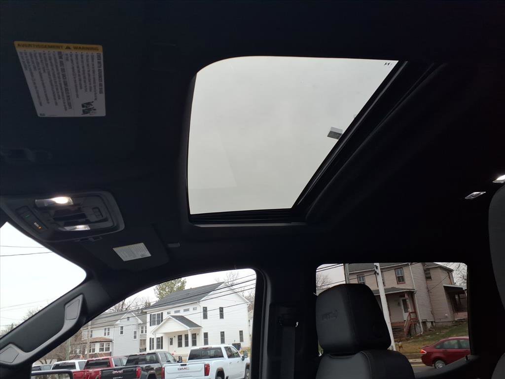 New 2026 GMC Sierra 1500 AT4 w/ AT4 Premium Package image 8