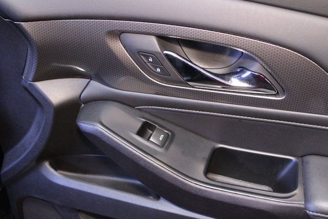 Used 2023 Chevrolet Traverse Premier image 9