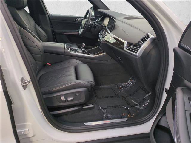 Used 2023 BMW X5 xDrive40i w/ Climate Comfort Package image 23