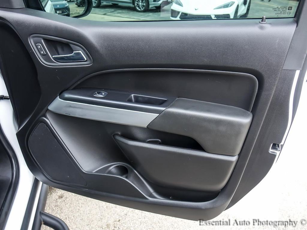 Used 2018 Chevrolet Colorado LT w/ Redline Special Edition AWD/4WD image 23