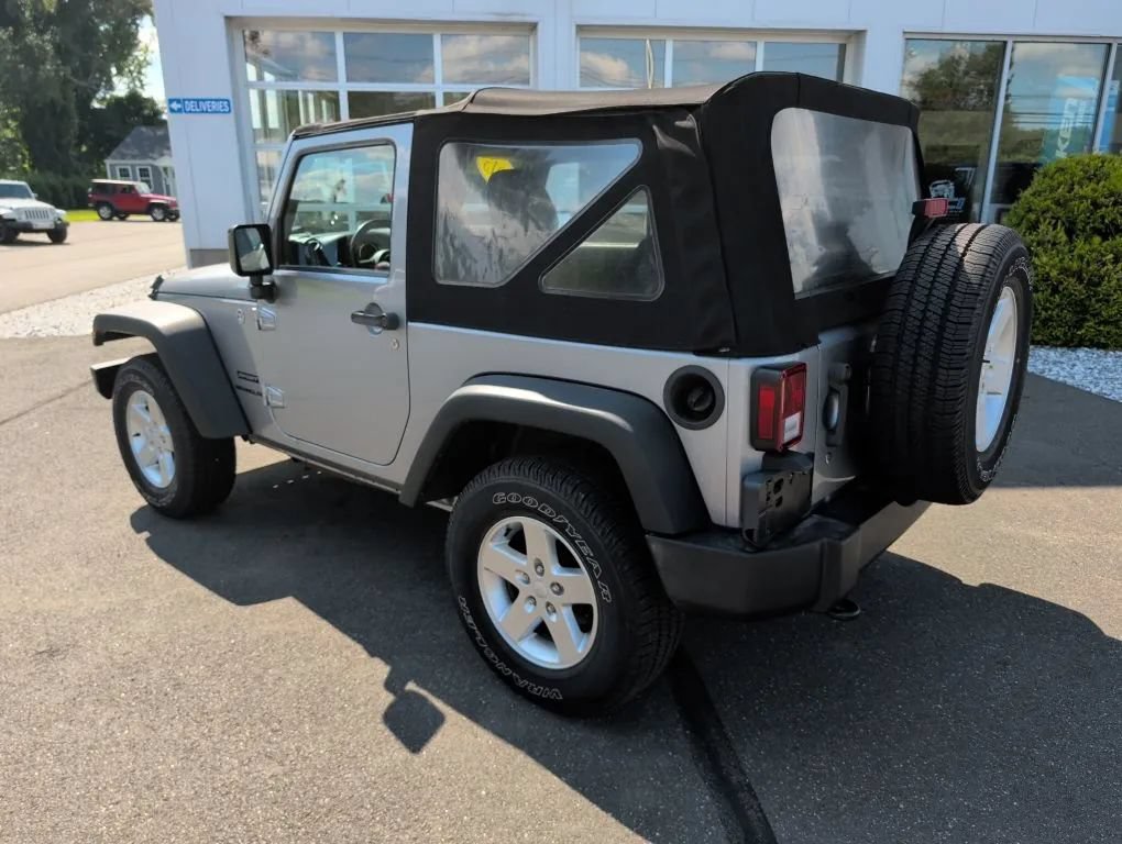 Used 2015 Jeep Wrangler Sport w/ Quick Order Package 23S AWD/4WD image 13