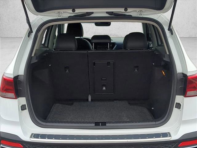 Used 2023 Volkswagen Taos SE image 6