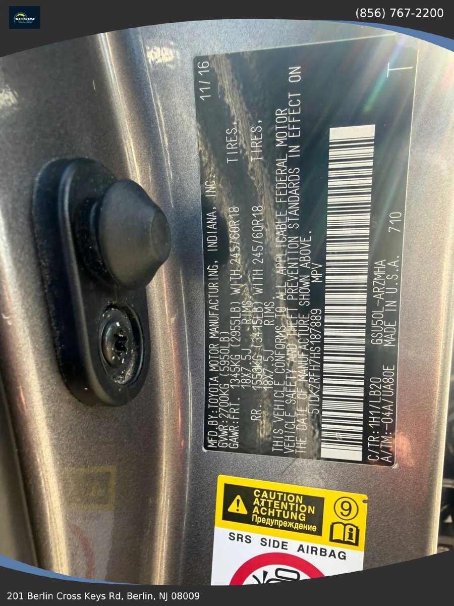 Used 2017 Toyota Highlander XLE FWD image 44