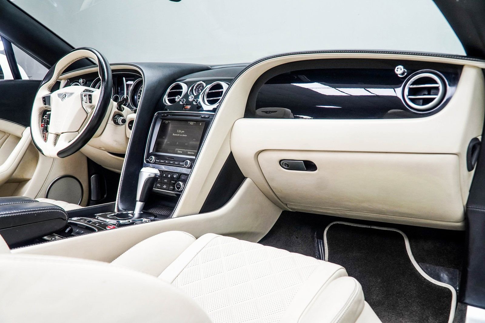 Used 2017 Bentley Continental GT image 18