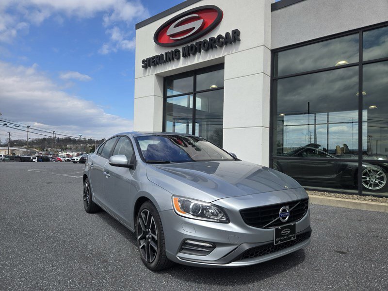Used 2017 Volvo S60 T5 Dynamic image 8
