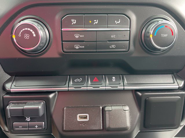 Used 2019 Chevrolet Silverado 1500 Custom w/ Custom Value Package AWD/4WD image 21
