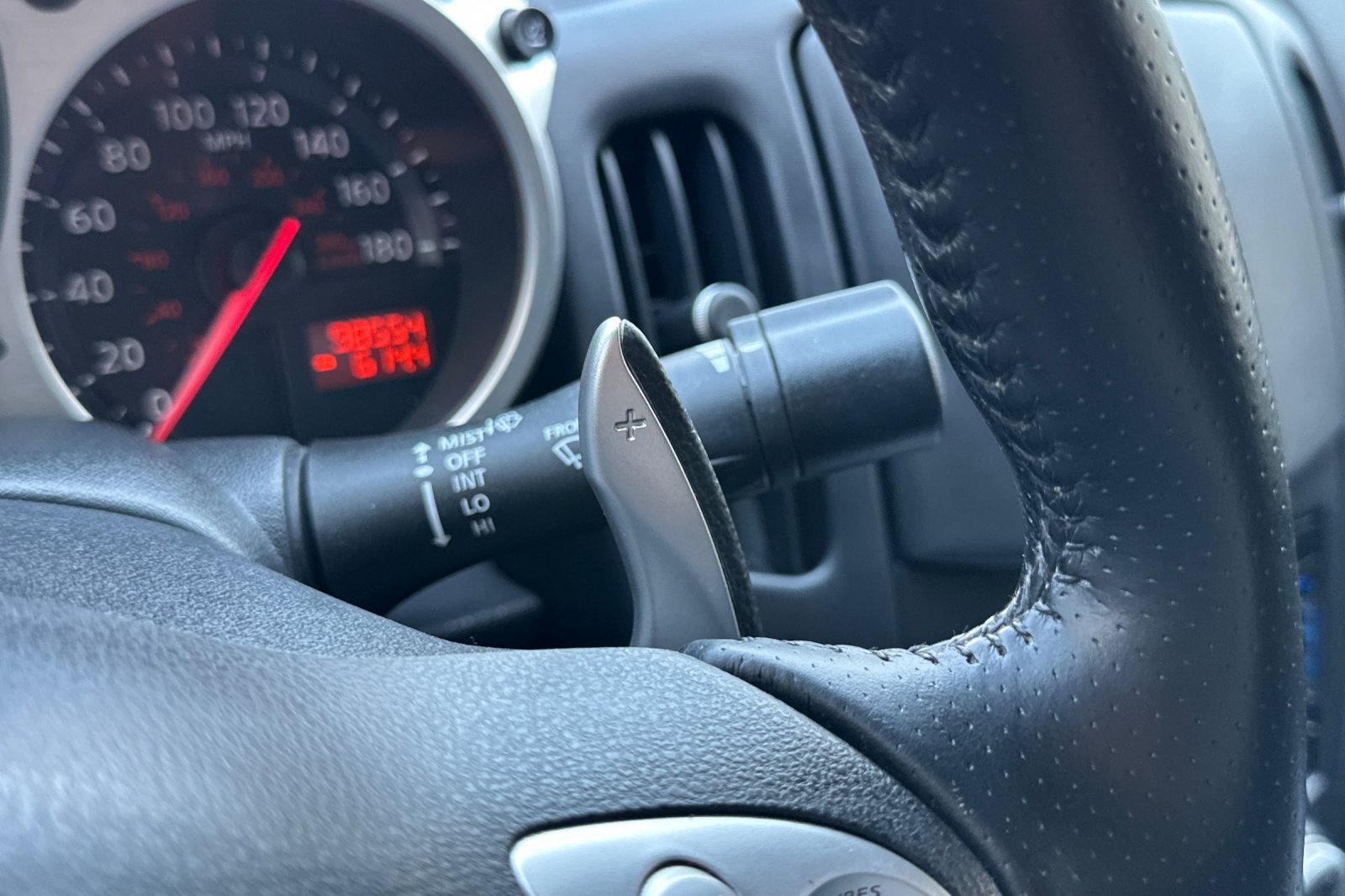 Used 2013 Nissan 370Z Coupe RWD image 37