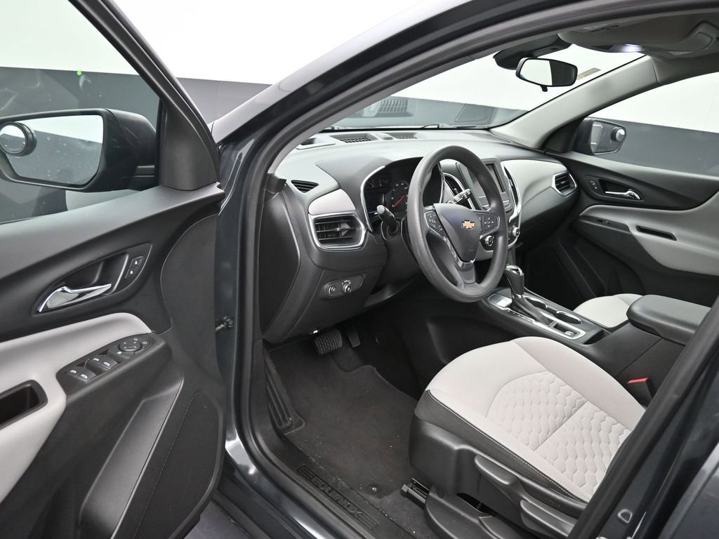 Used 2021 Chevrolet Equinox LS image 10