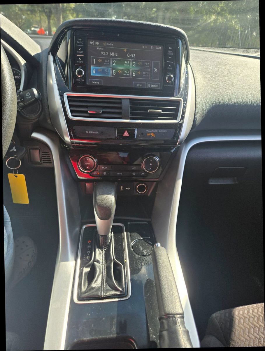 Used 2020 Mitsubishi Eclipse Cross ES image 17