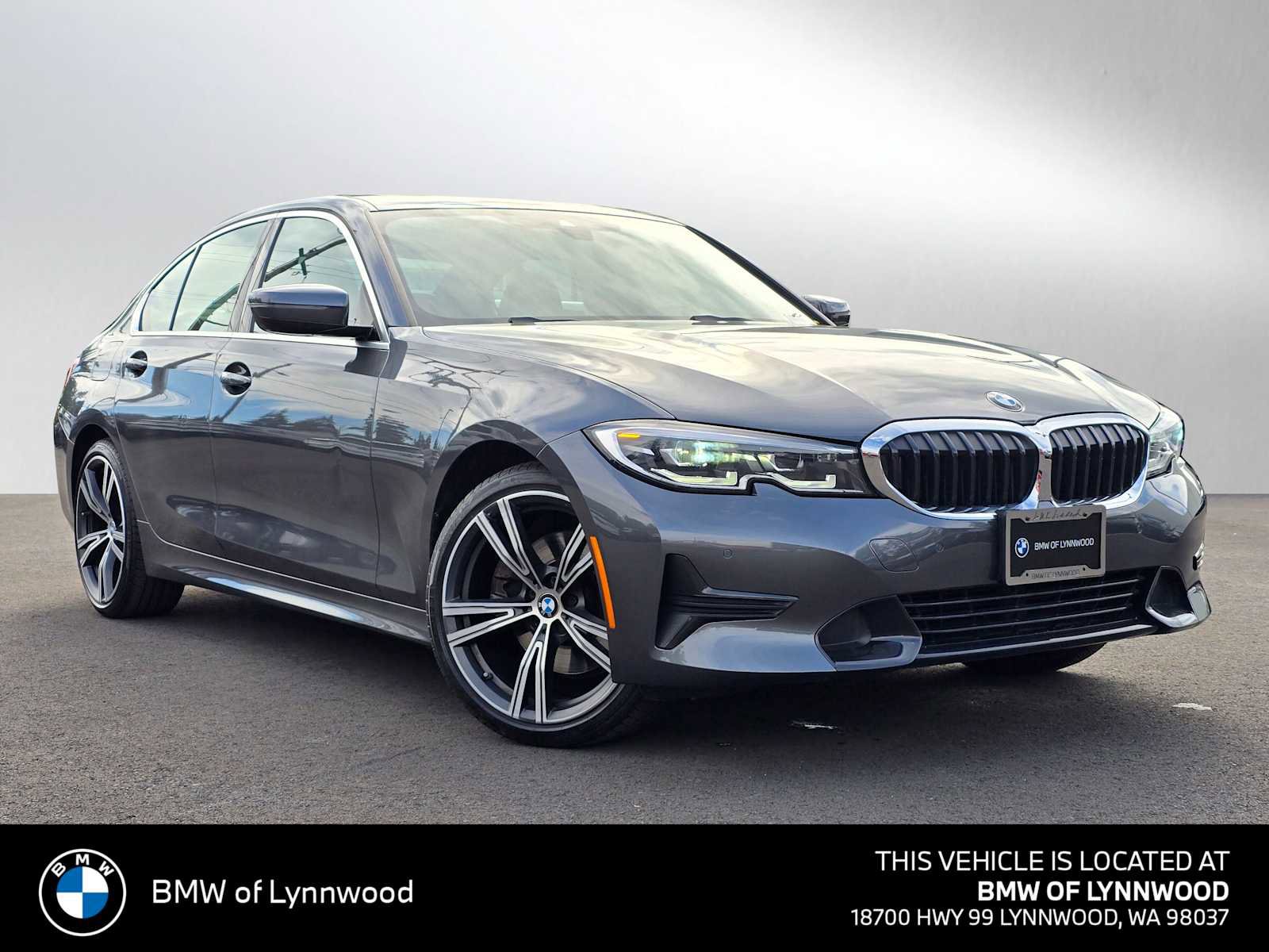 Used 2021 BMW 330i Sedan w/ Premium Package image 1