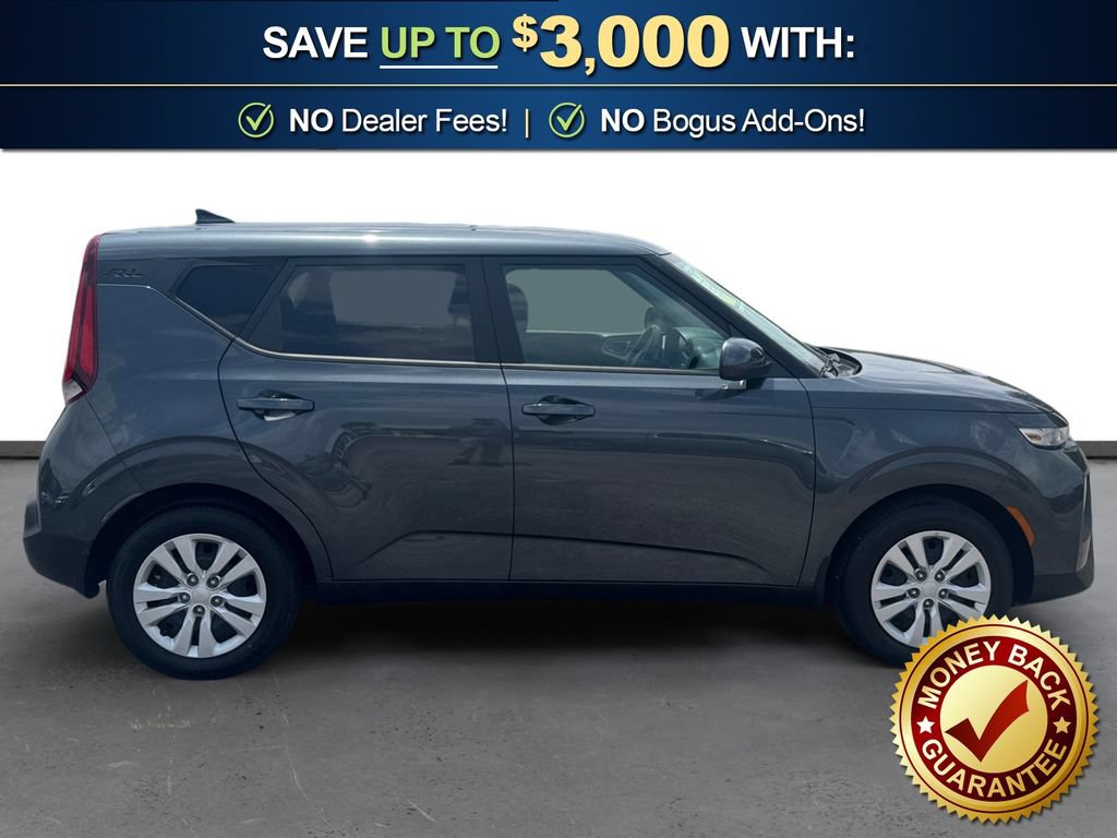 Used 2022 Kia Soul LX FWD image 8