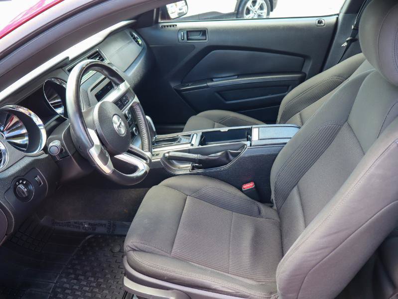 Used 2014 Ford Mustang Coupe RWD image 10