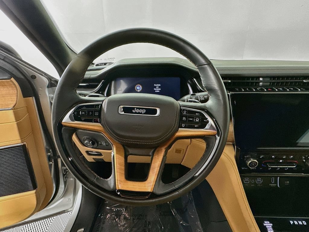 Certified 2025 Jeep Grand Cherokee L Summit AWD/4WD image 19