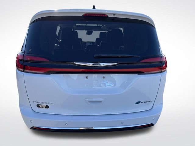 Used 2023 Chrysler Pacifica Limited image 4