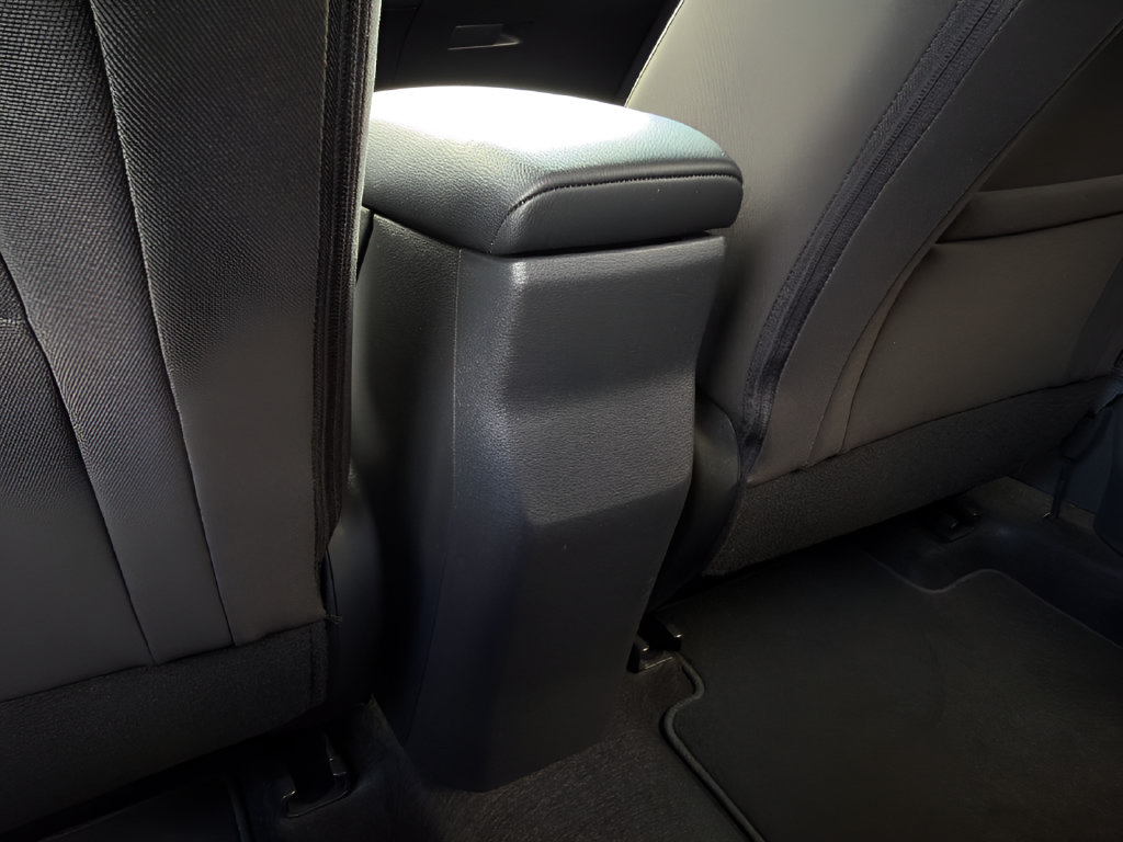 Certified 2025 Nissan Kicks S FWD image 19