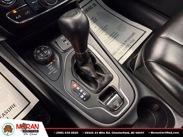 Used 2019 Jeep Cherokee Trailhawk w/ Cold Weather Group AWD/4WD image 20