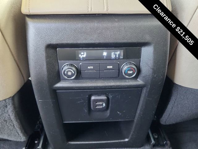 Used 2023 Chevrolet Traverse LS image 23