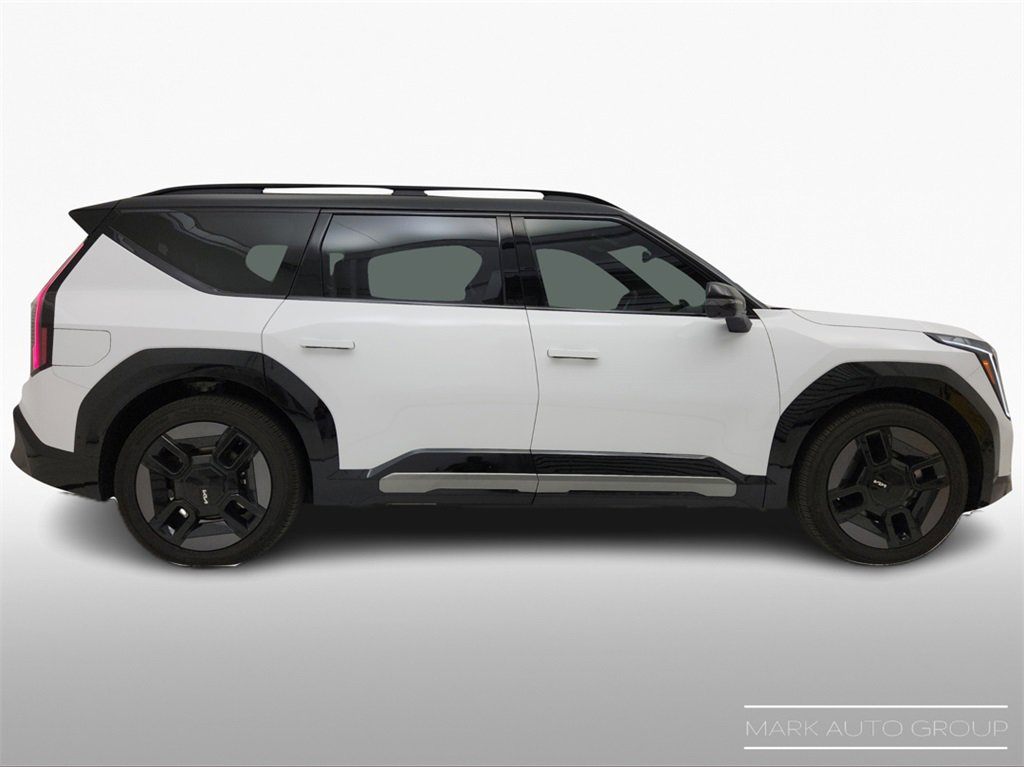 Certified 2026 Kia EV9 GT-Line image 4