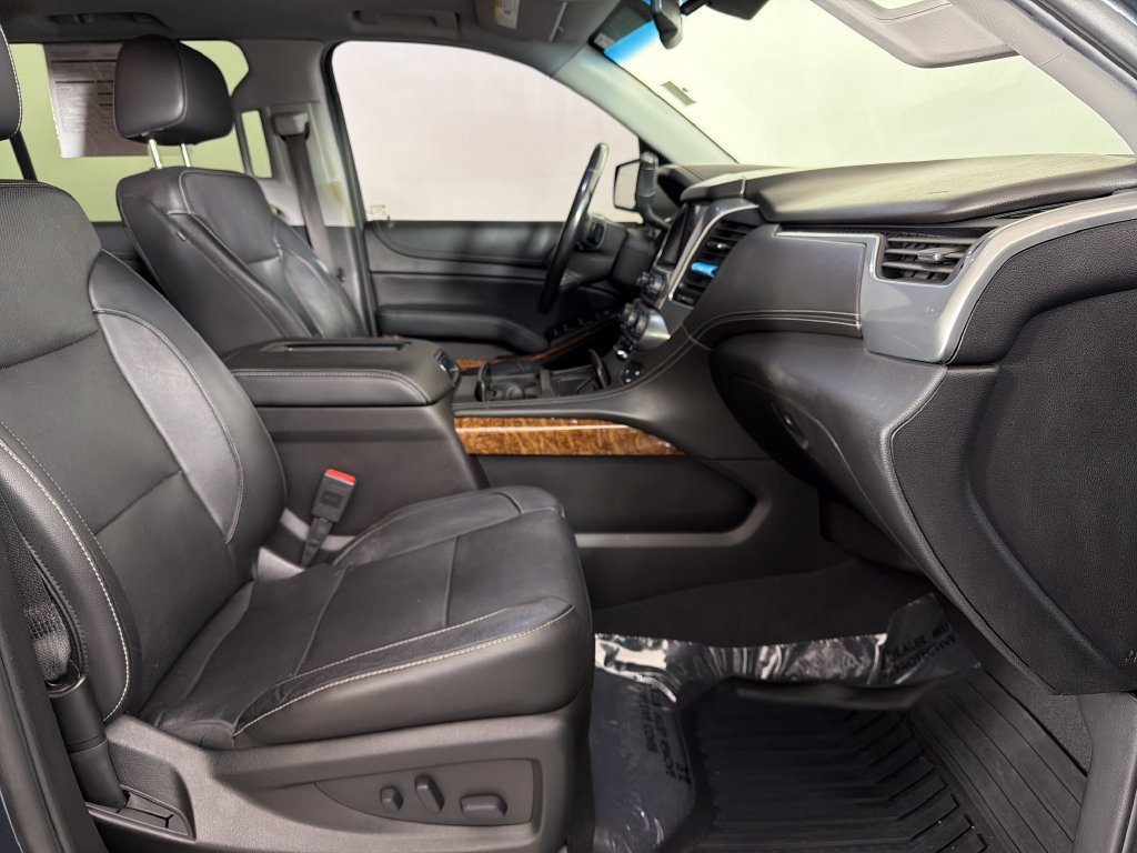 Used 2019 Chevrolet Suburban Premier w/ RST 6.2L Performance Edition AWD/4WD image 23