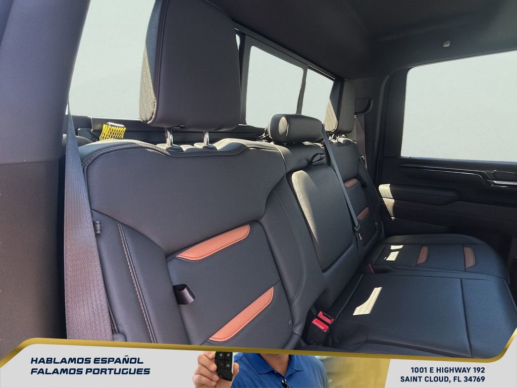 Used 2025 GMC Sierra 2500 AT4 w/ AT4 Premium Plus Package image 30