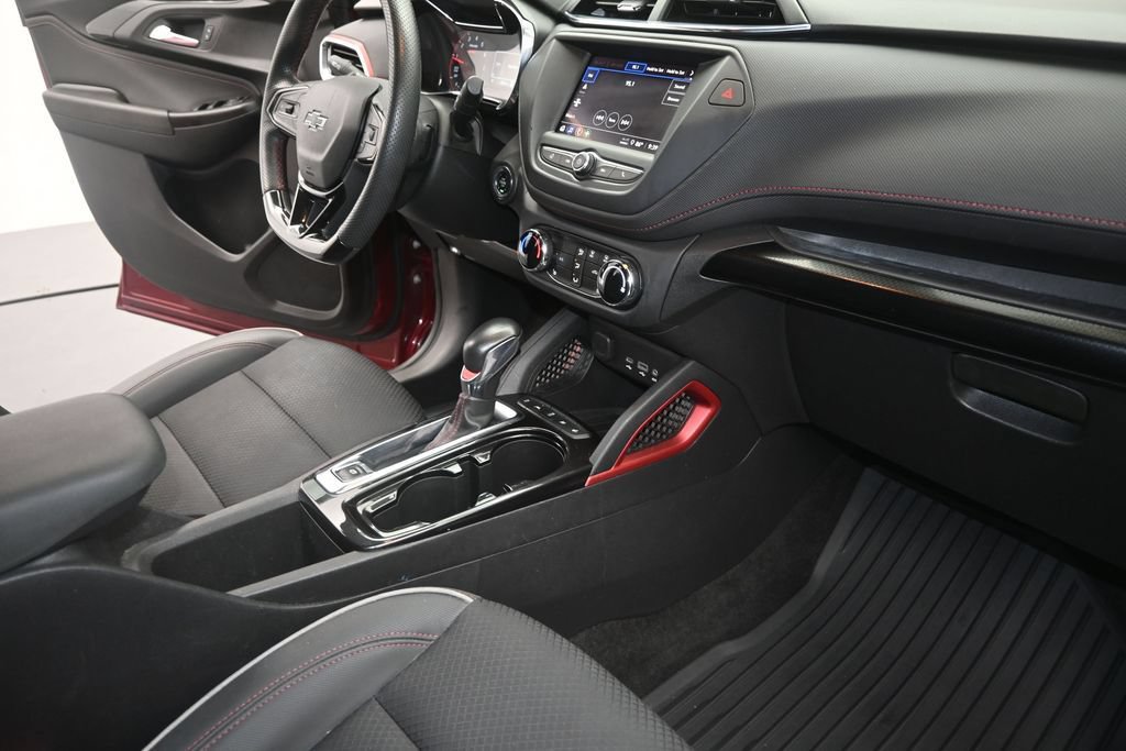 Used 2023 Chevrolet TrailBlazer RS FWD image 13