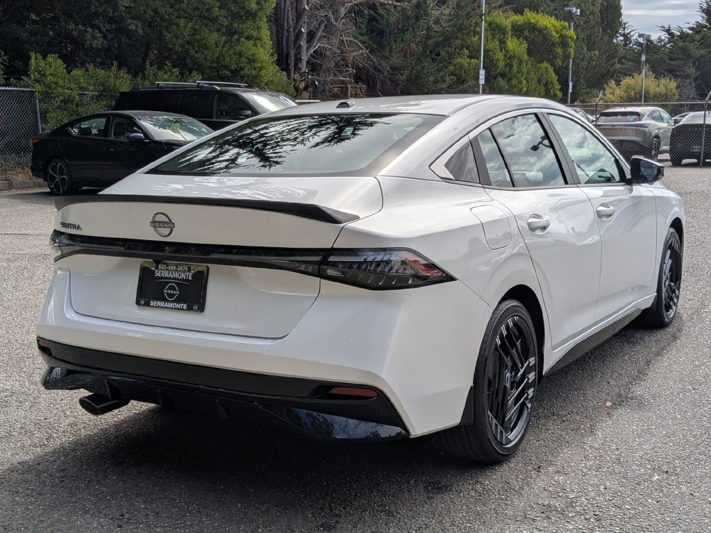 New 2027 Nissan Sentra SR w/ SR Premium Package FWD image 5