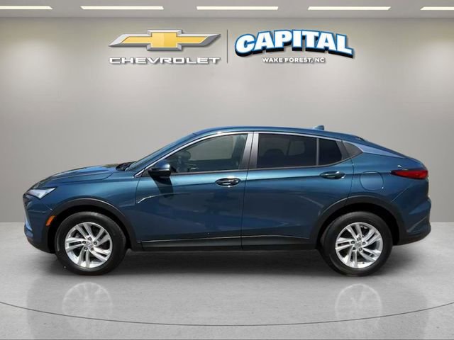 Used 2024 Buick Envista Preferred w/ Convenience I Package image 3