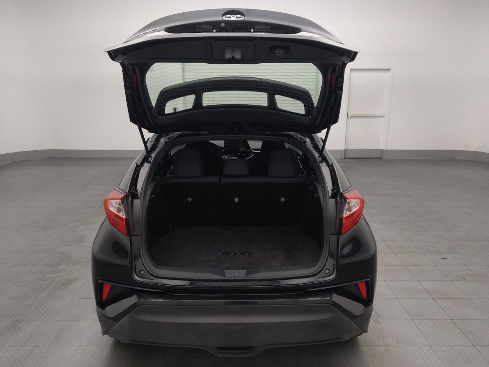 Used 2019 Toyota C-HR XLE FWD image 29