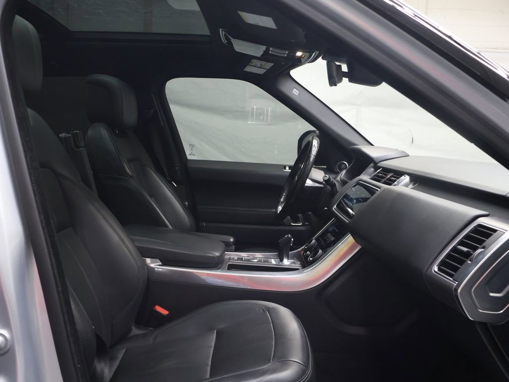 Used 2018 Land Rover Range Rover Sport HSE image 9