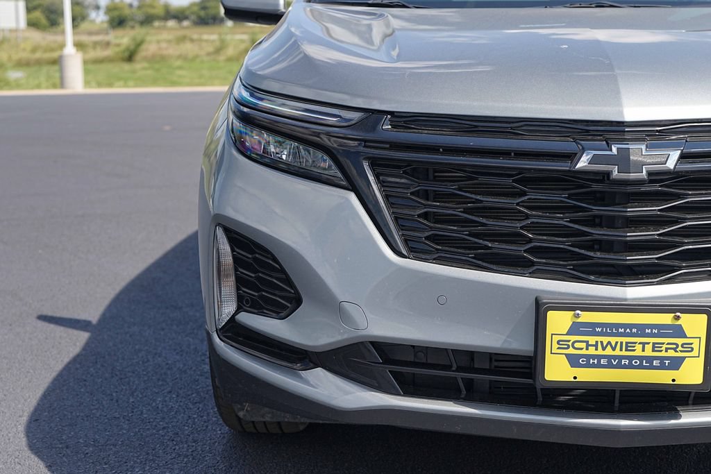 Used 2024 Chevrolet Equinox RS w/ LPO, Floor Liner Package AWD/4WD image 3