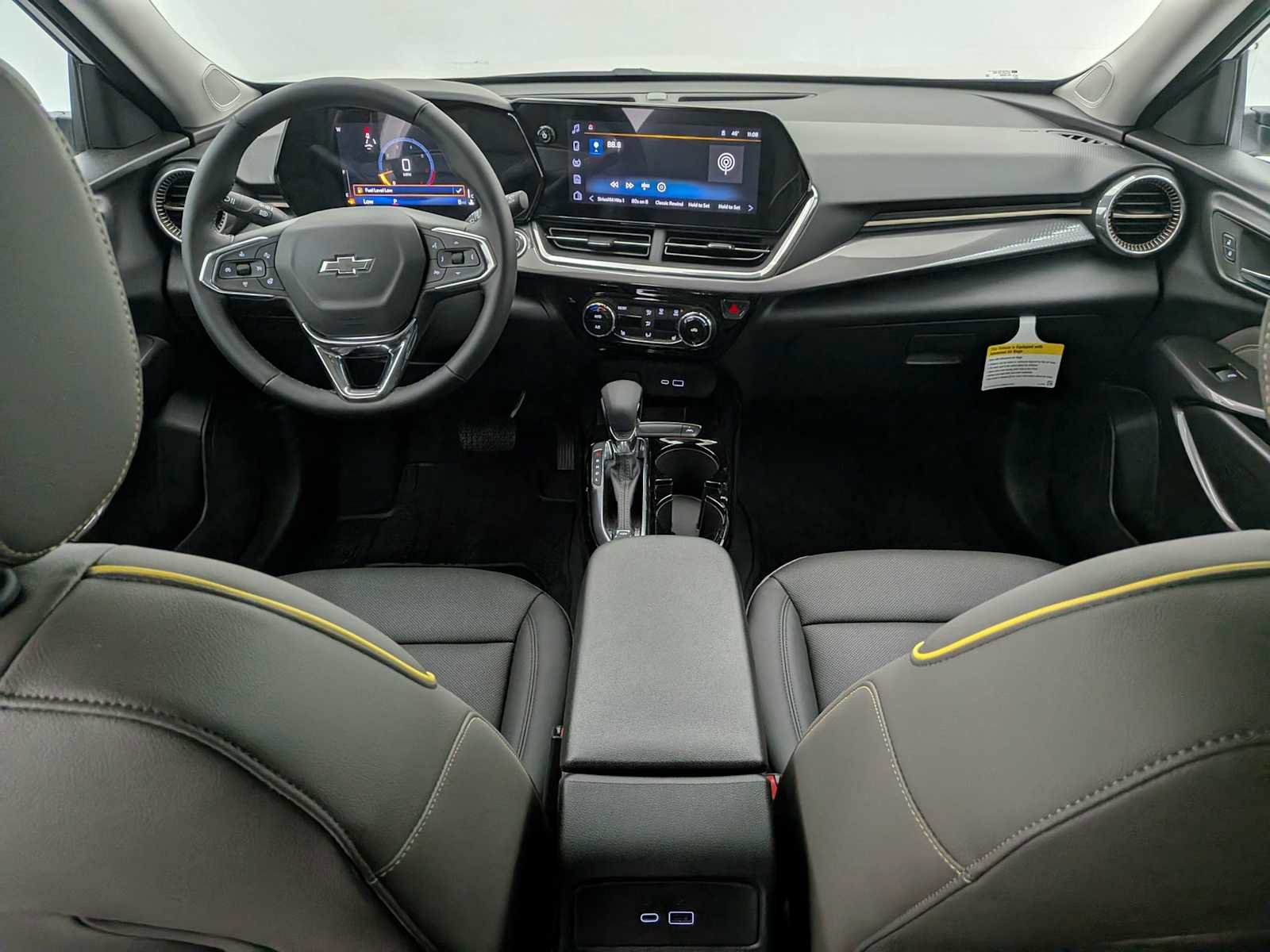 New 2025 Chevrolet Trax ACTIV w/ Driver Confidence Package image 16