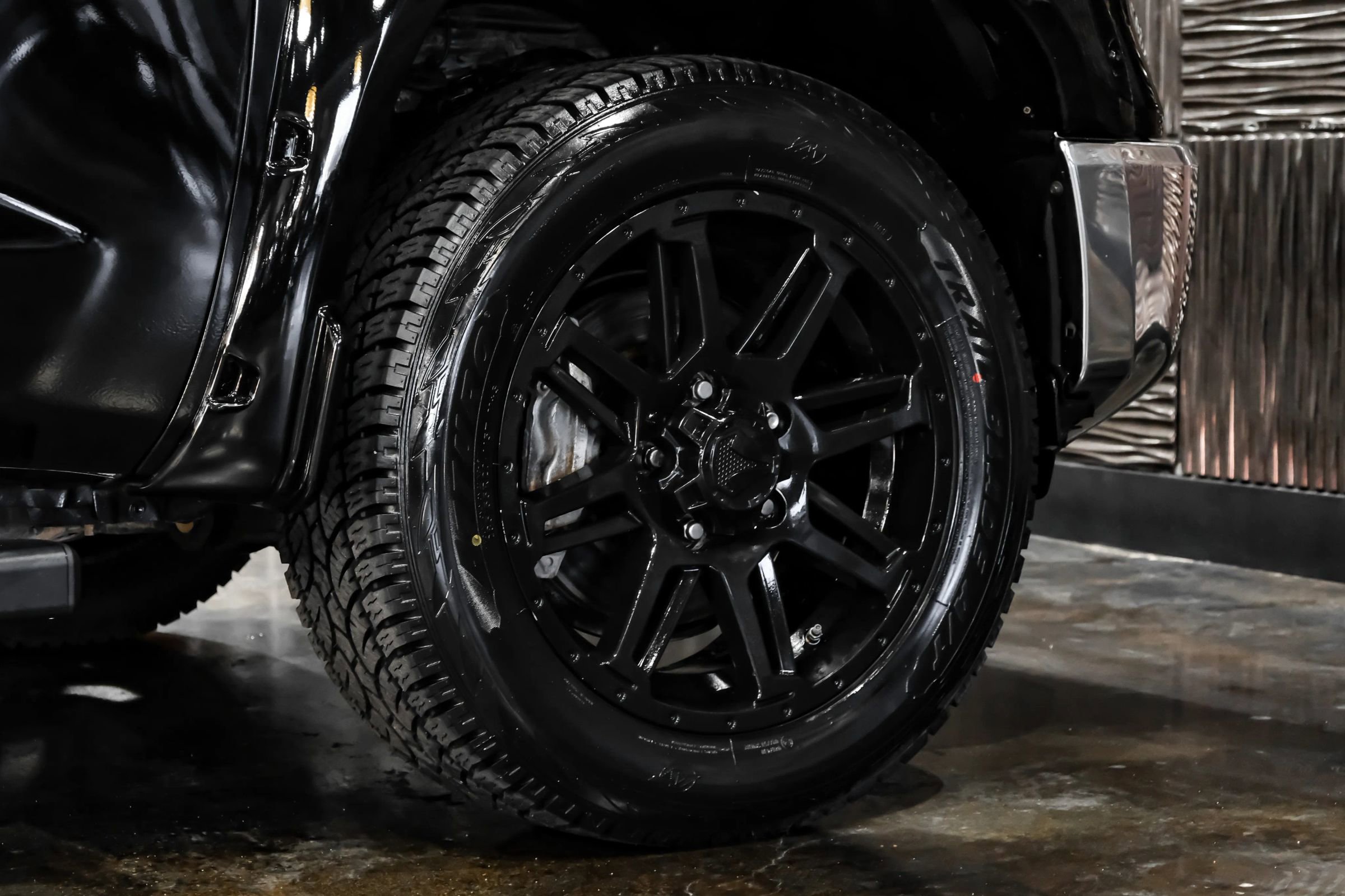 Used 2019 Toyota Tundra SR5 w/ SR5 Upgrade Package AWD/4WD image 65