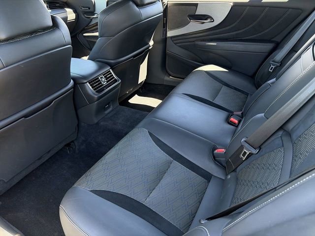 Used 2018 Lexus LS 500 F Sport w/ Performance Package image 17