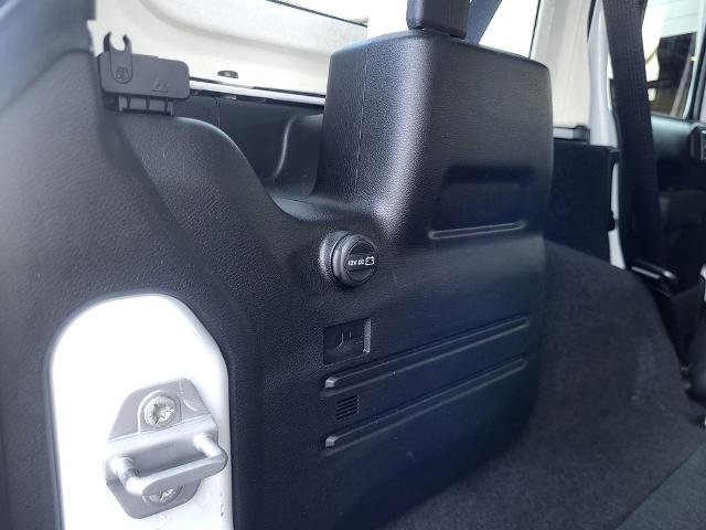 Used 2023 Jeep Wrangler Unlimited Sport image 27