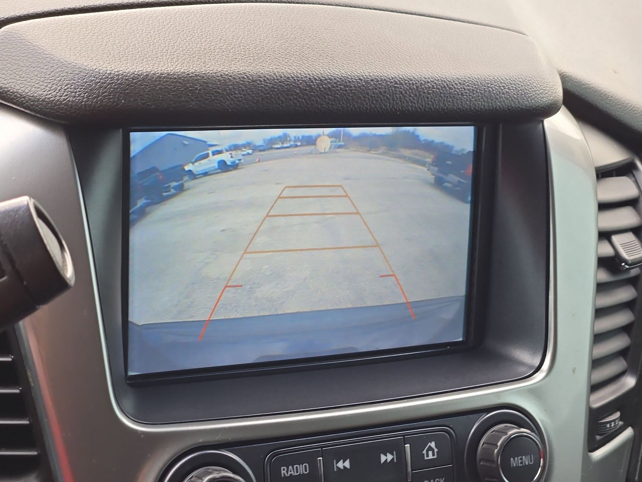 Used 2019 Chevrolet Suburban LT image 18