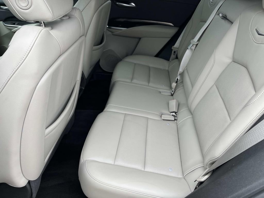 Certified 2023 Cadillac XT4 Premium Luxury image 19