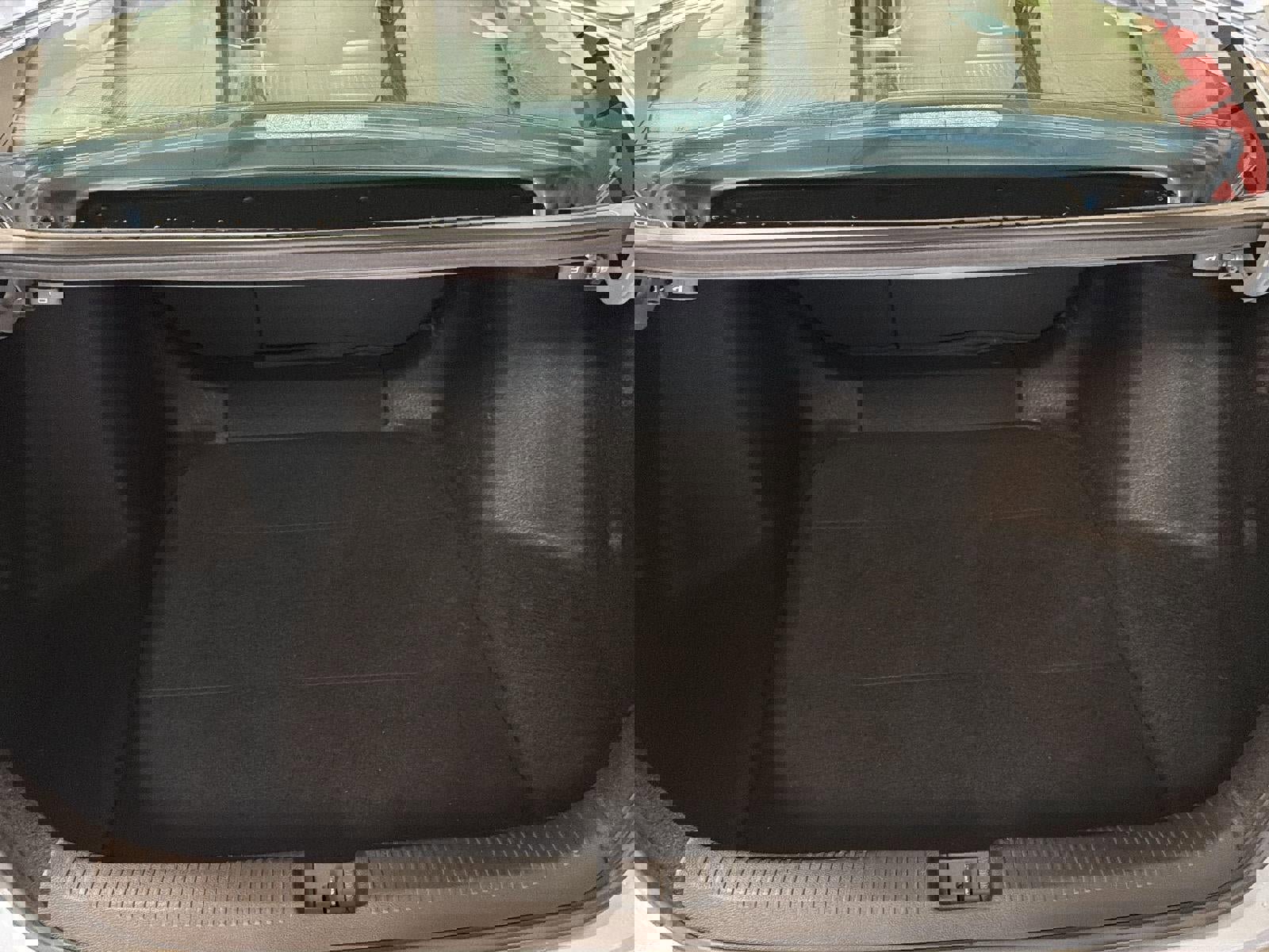 Used 2023 Honda Accord EX-L image 9