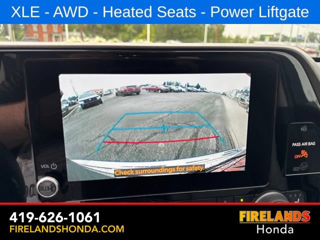 Used 2024 Toyota Highlander XLE AWD/4WD image 22