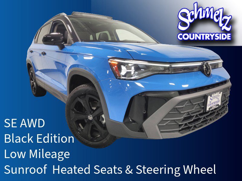 Used 2025 Volkswagen Taos SE AWD/4WD image 1