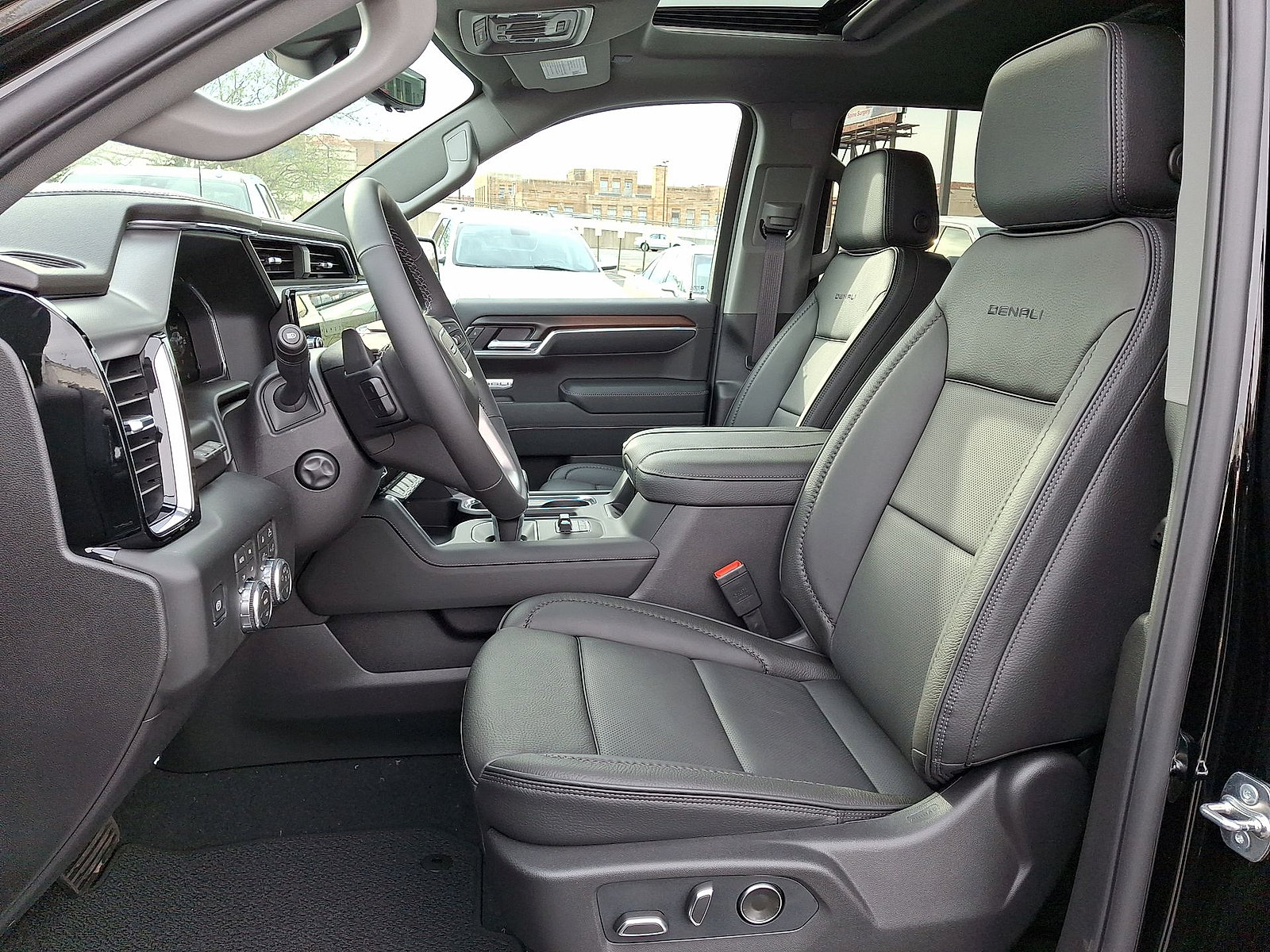 New 2026 GMC Sierra 1500 Denali w/ Technology Package AWD/4WD image 14