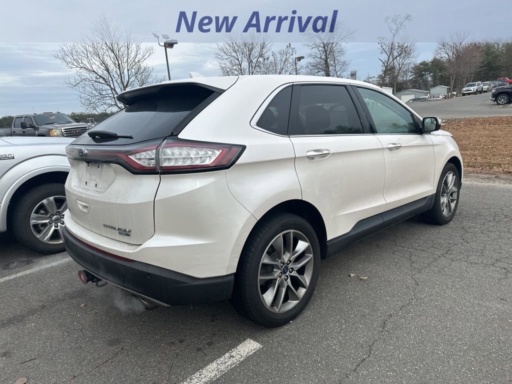 Used 2018 Ford Edge Titanium w/ Equipment Group 301A image 3