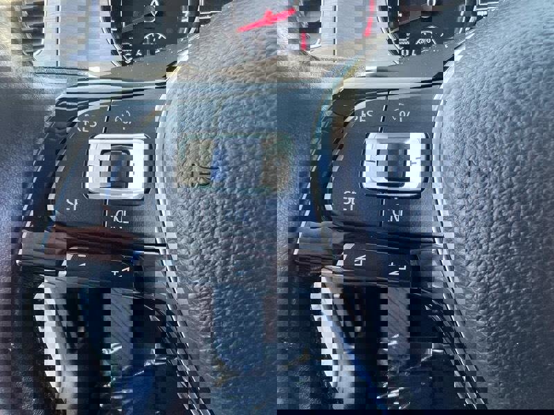 Used 2017 Volkswagen Golf Wolfsburg Edition image 25