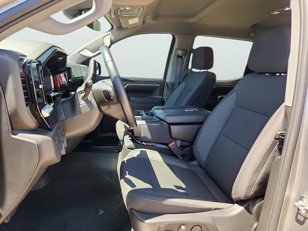 Used 2026 Chevrolet Silverado 1500 LT RWD image 14
