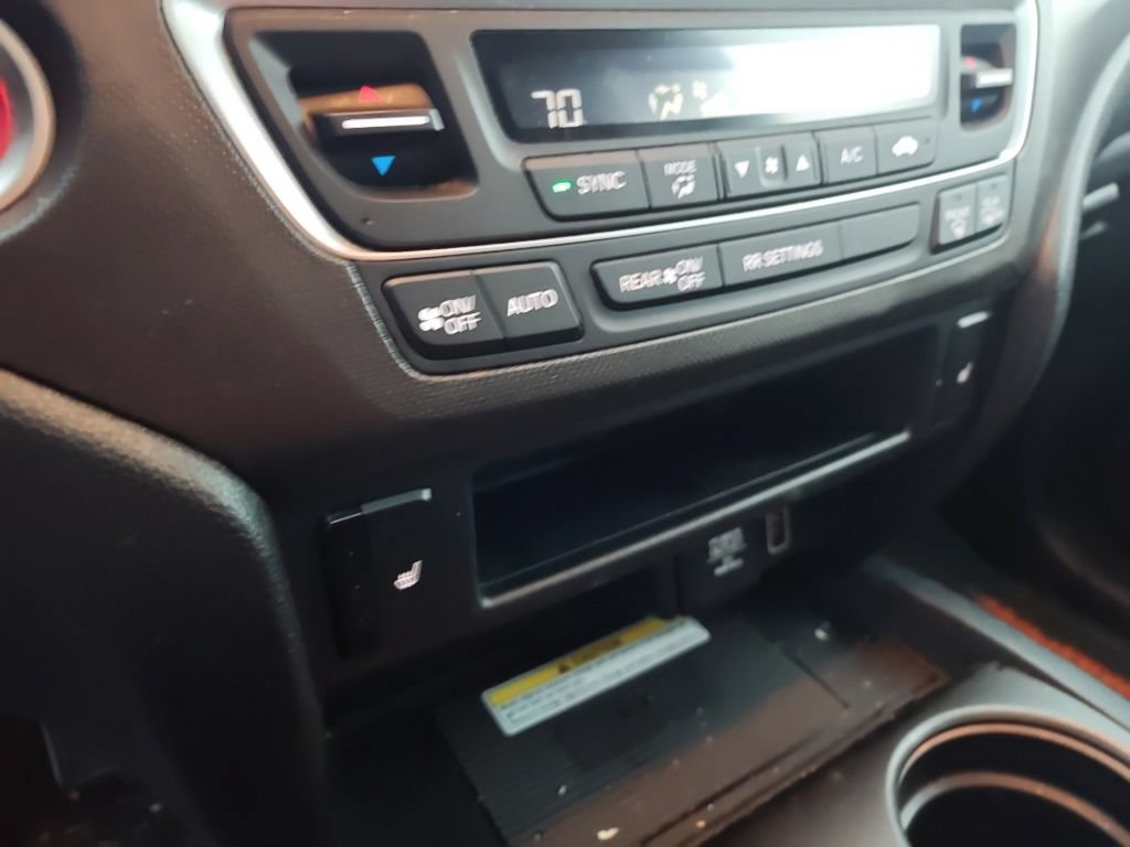 Used 2023 Honda Passport TrailSport image 10